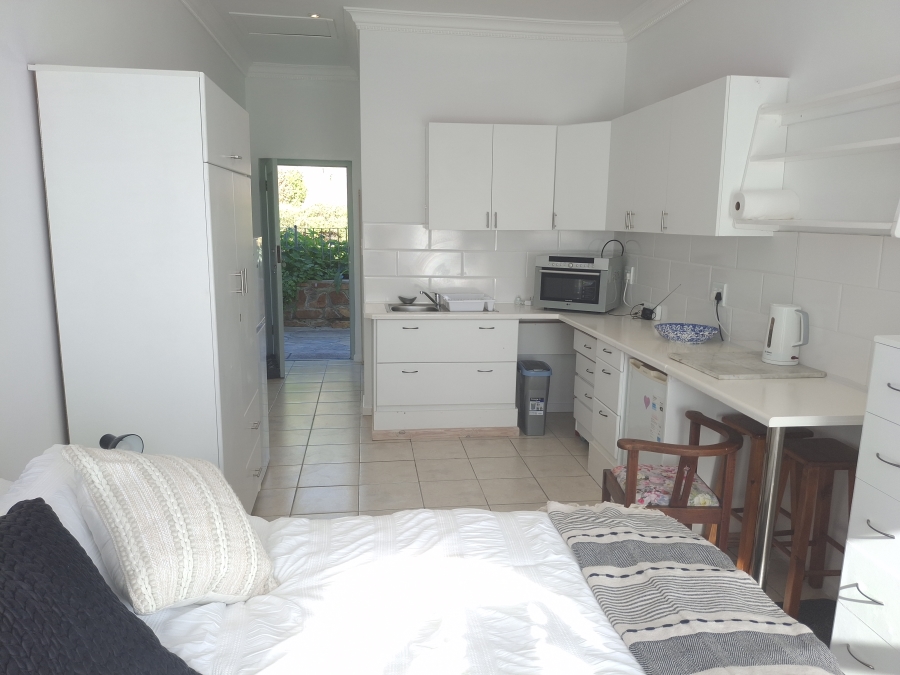 To Let 1 Bedroom Property for Rent in Fish Hoek Western Cape